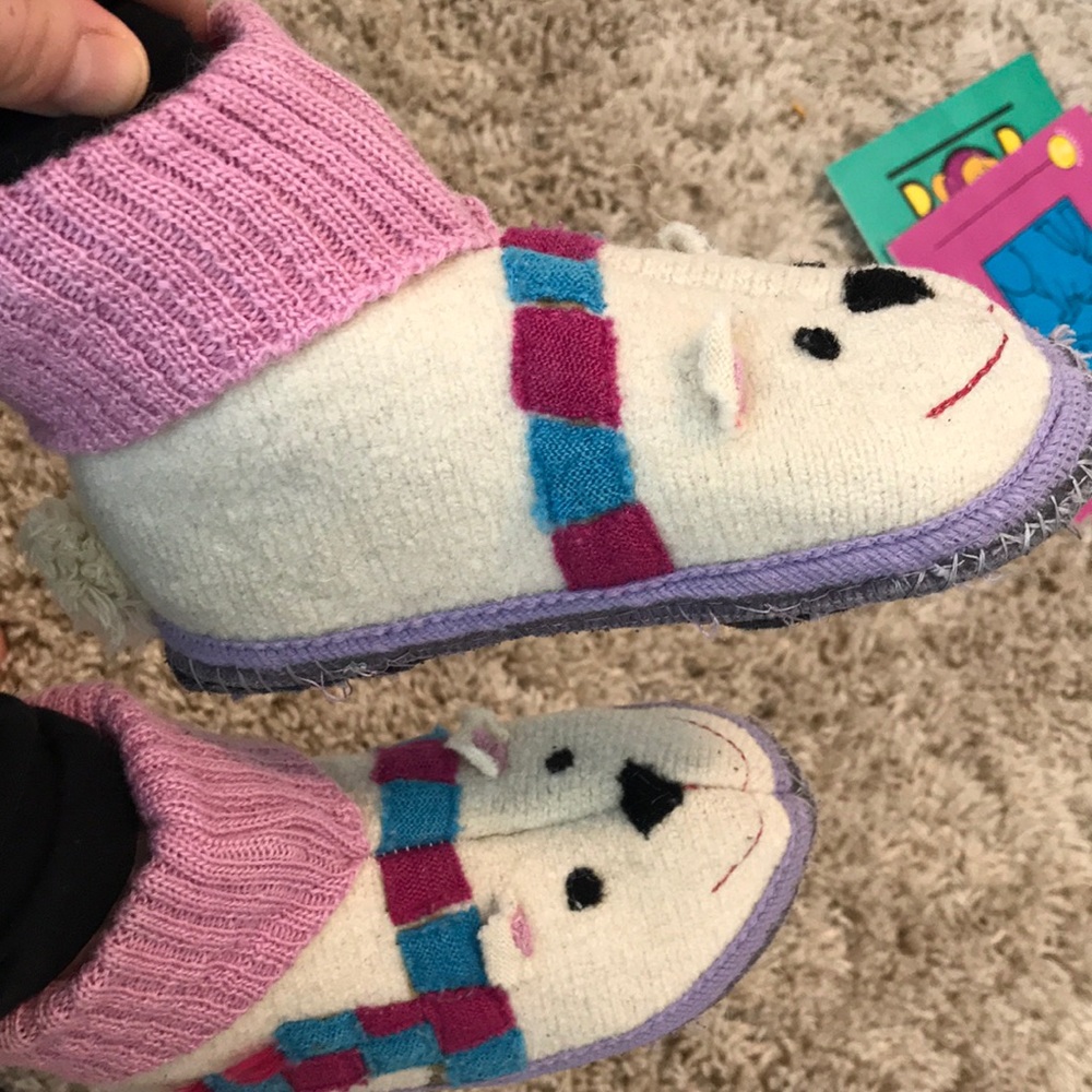 Garnet hill bear slippers/ house shoe🌟💗